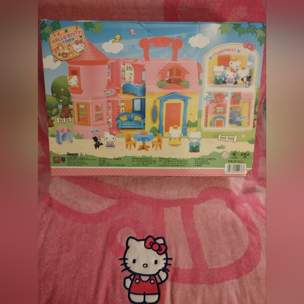 EXCLUSIVE - Hello Kitty Officially Licensed My Town Sweet Home Playset - Picture 9 of 14